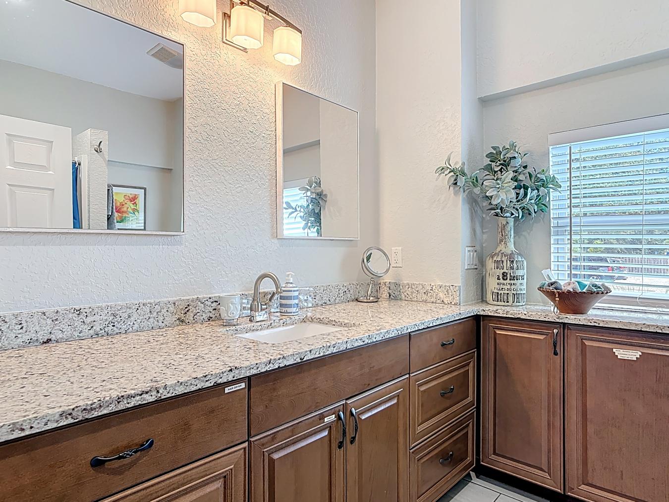 NEW SMYRNA BEACH, Volusia, 32168, United States, 2 Bedrooms Bedrooms, ,2 BathroomsBathrooms,Residential,For Sale,1966110