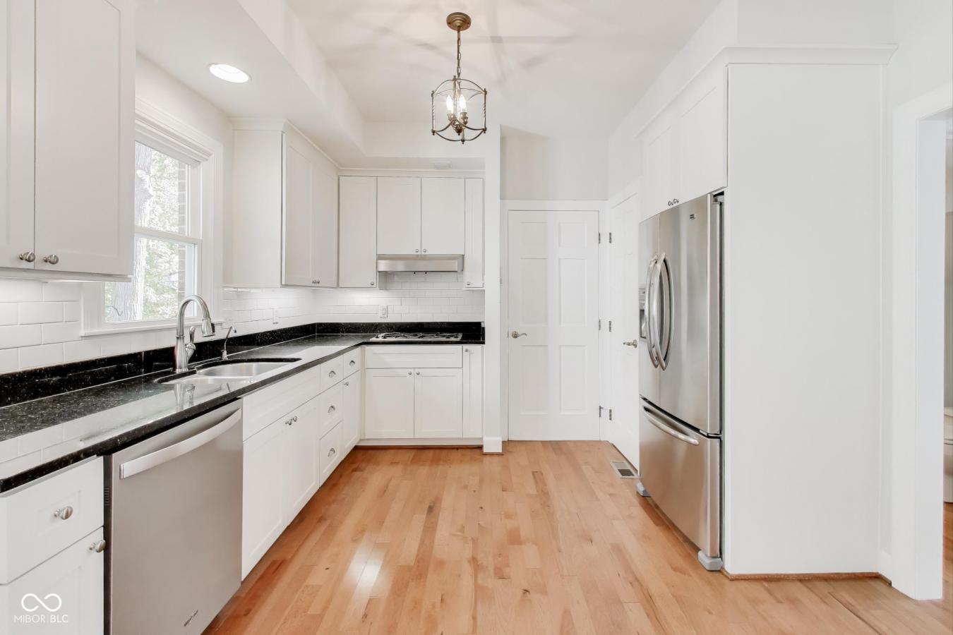 Carmel, Hamilton, 46032, United States, 3 Bedrooms Bedrooms, ,2 BathroomsBathrooms,Residential,For Sale,1966108