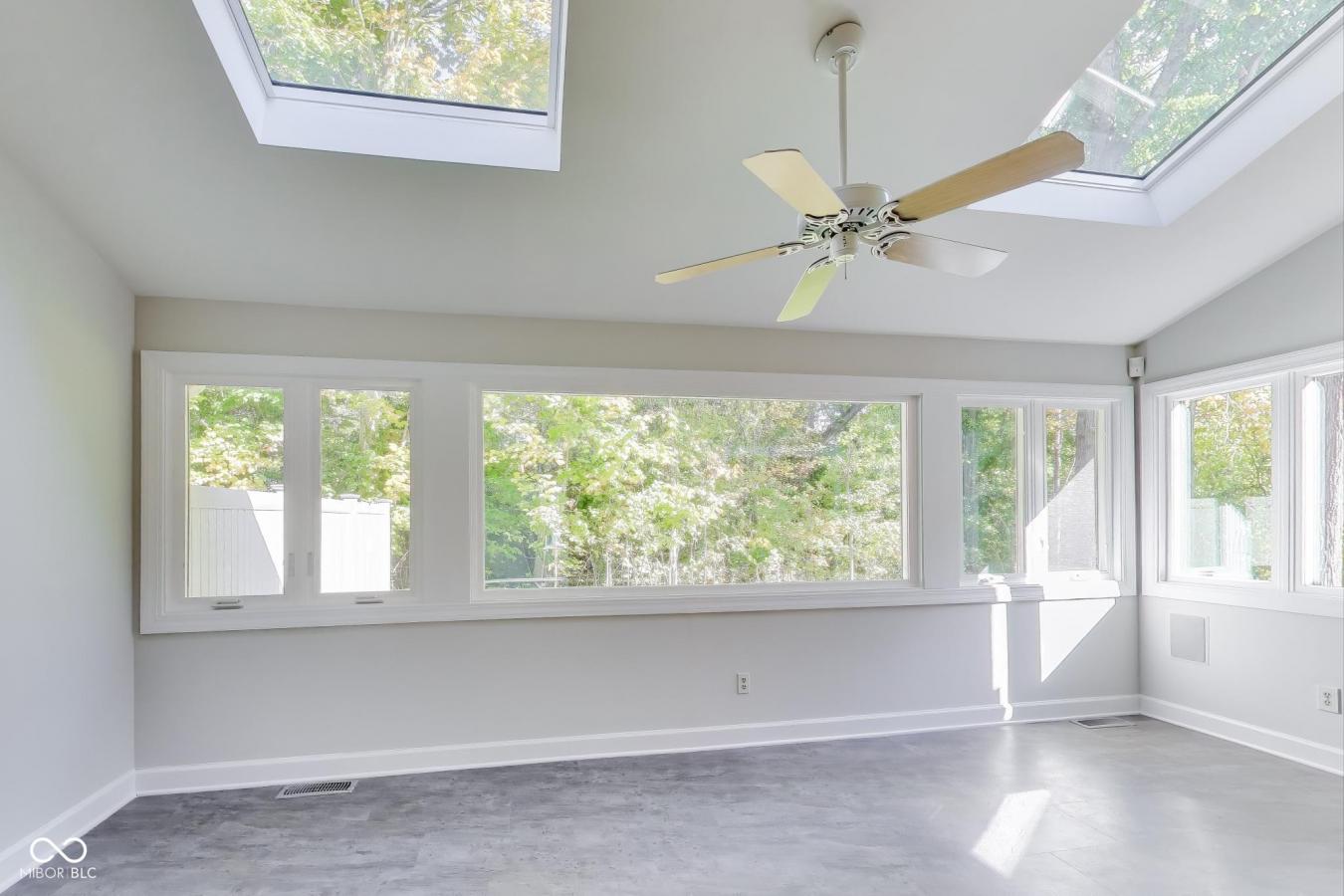 Carmel, Hamilton, 46032, United States, 3 Bedrooms Bedrooms, ,2 BathroomsBathrooms,Residential,For Sale,1966108