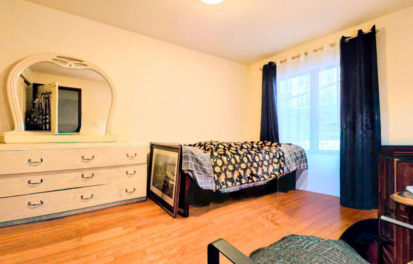 New York, Queens, 11355, United States, 2 Bedrooms Bedrooms, ,2 BathroomsBathrooms,Residential,For Sale,1967463