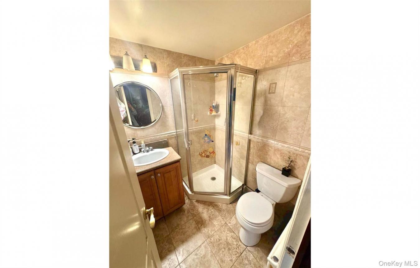 New York, Queens, 11355, United States, 2 Bedrooms Bedrooms, ,2 BathroomsBathrooms,Residential,For Sale,1967463