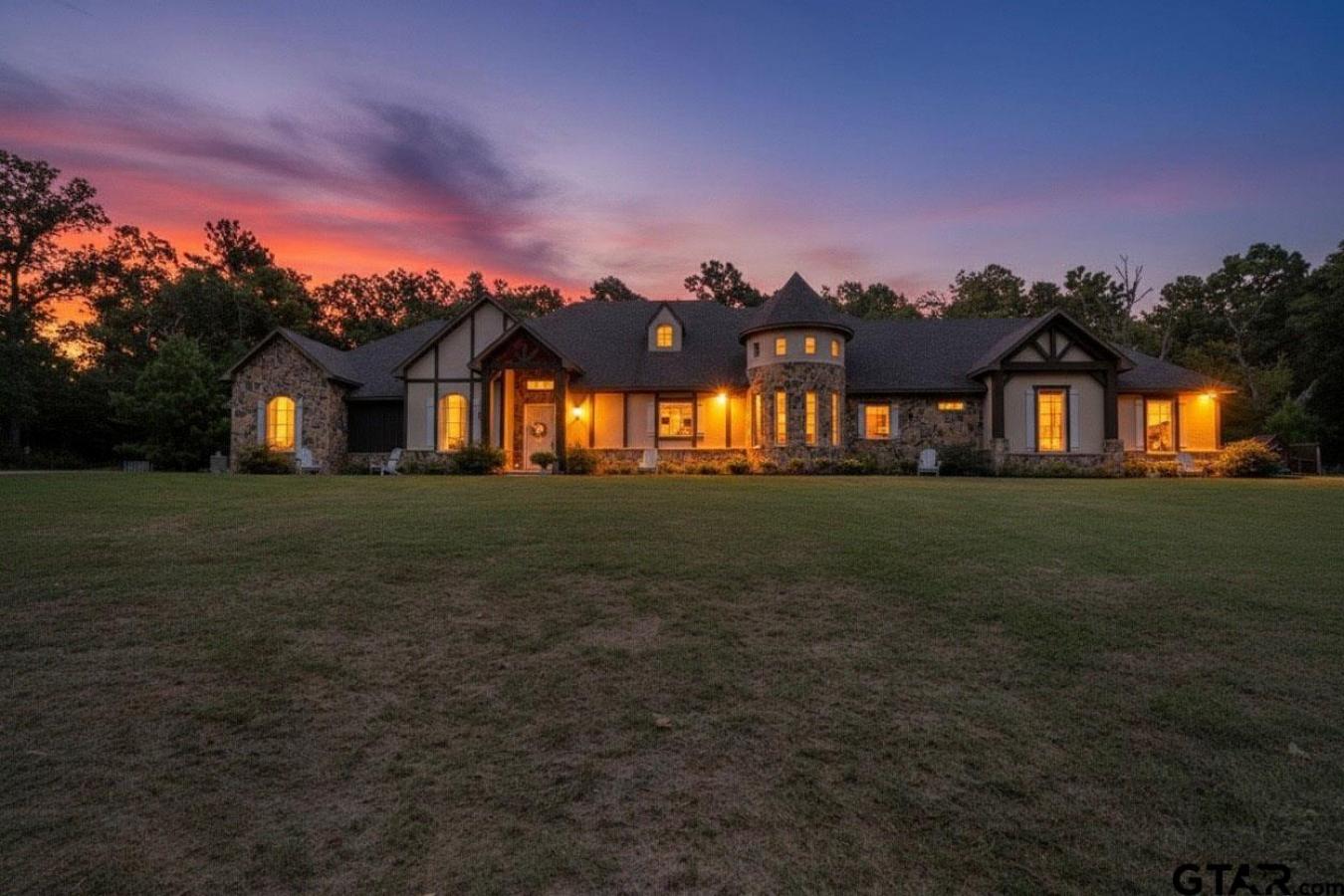 Palestine, Anderson, 75803, United States, 5 Bedrooms Bedrooms, ,3 BathroomsBathrooms,Residential,For Sale,1967460