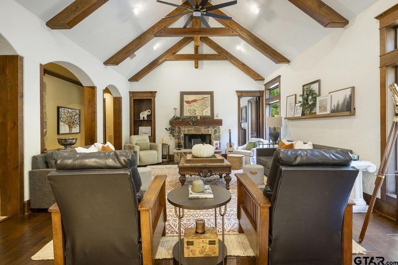 Palestine, Anderson, 75803, United States, 5 Bedrooms Bedrooms, ,3 BathroomsBathrooms,Residential,For Sale,1967458