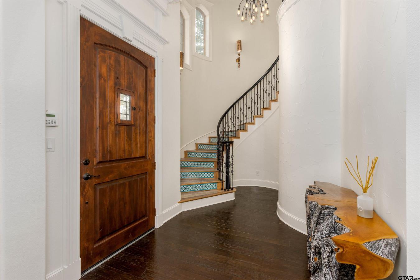 Tyler, Smith, 75709, United States, 3 Bedrooms Bedrooms, ,3 BathroomsBathrooms,Residential,For Sale,1967459