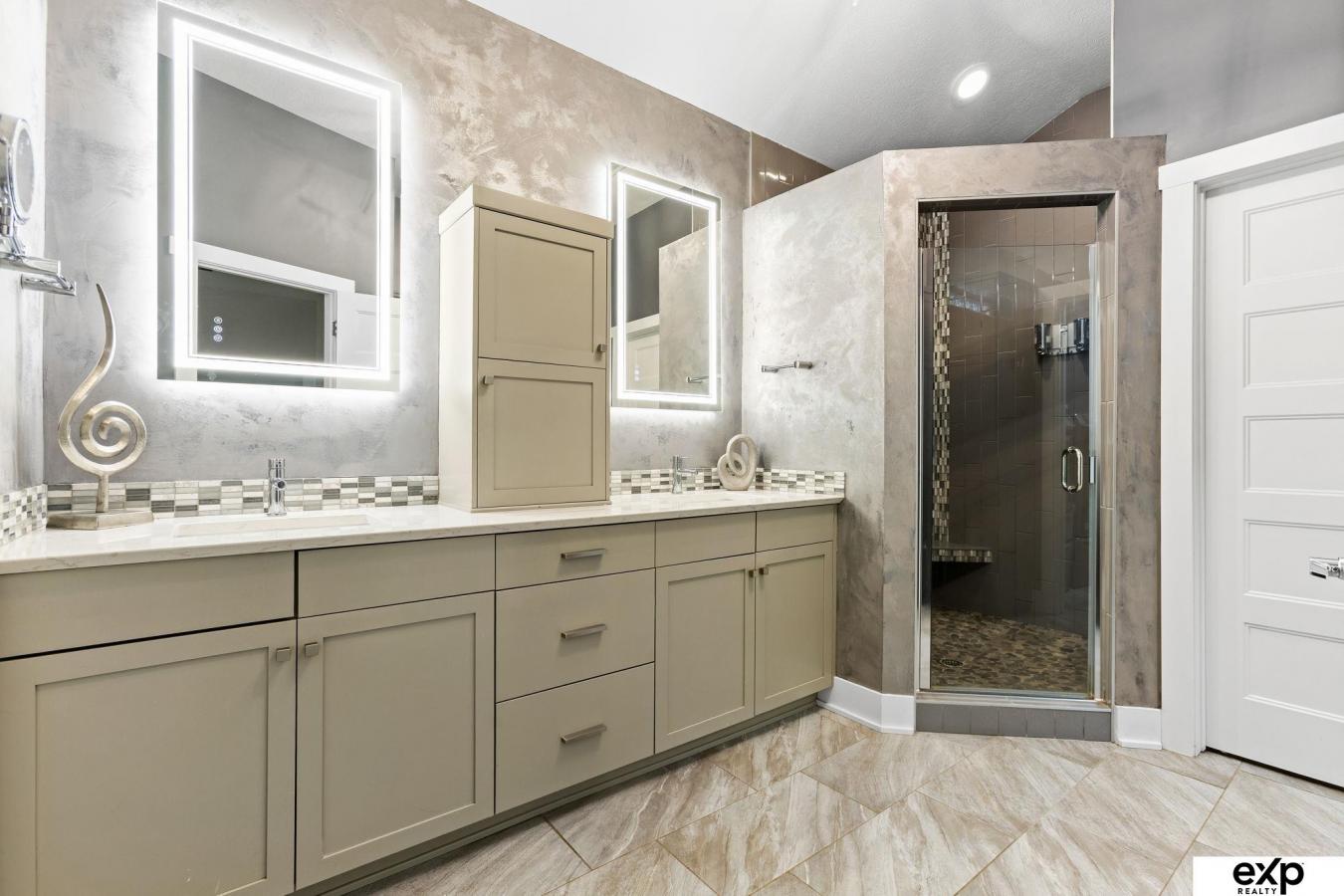 Elkhorn, Douglas, 68022, United States, 4 Bedrooms Bedrooms, ,3 BathroomsBathrooms,Residential,For Sale,1967455