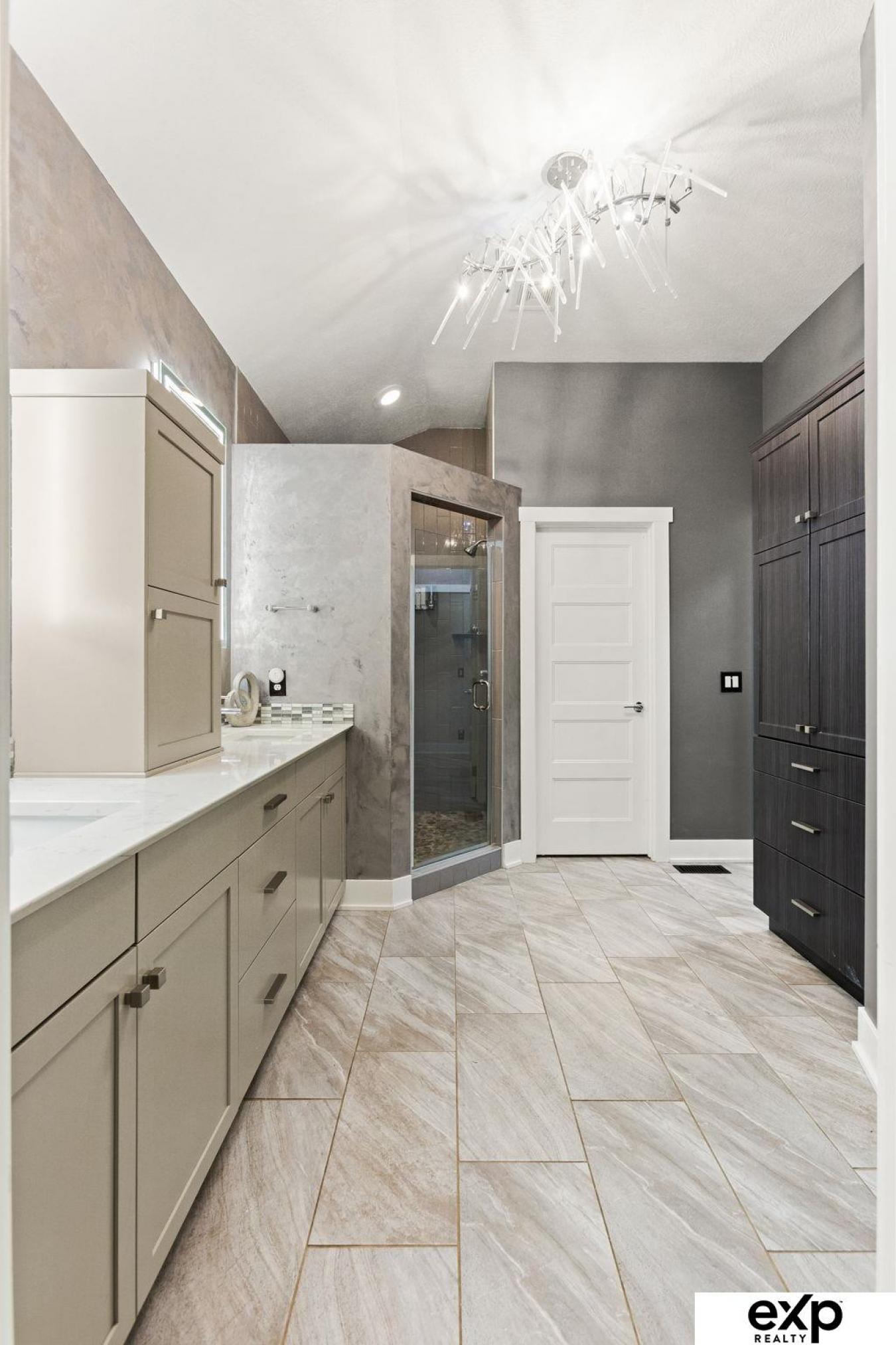 Elkhorn, Douglas, 68022, United States, 4 Bedrooms Bedrooms, ,3 BathroomsBathrooms,Residential,For Sale,1967455