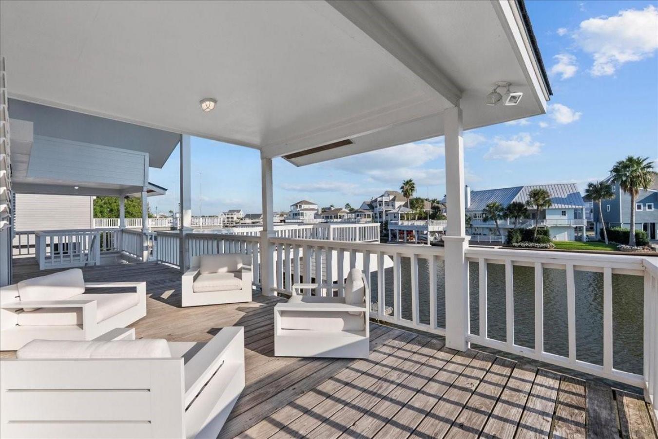 Galveston, Galveston, 77554, United States, 4 Bedrooms Bedrooms, ,3 BathroomsBathrooms,Residential,For Sale,1967452