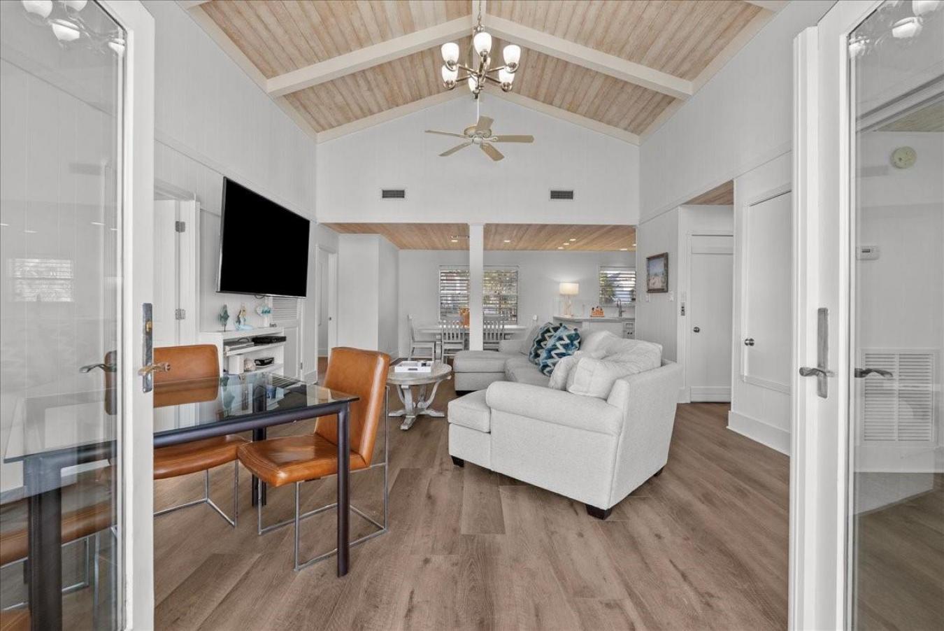 Galveston, Galveston, 77554, United States, 4 Bedrooms Bedrooms, ,3 BathroomsBathrooms,Residential,For Sale,1967452