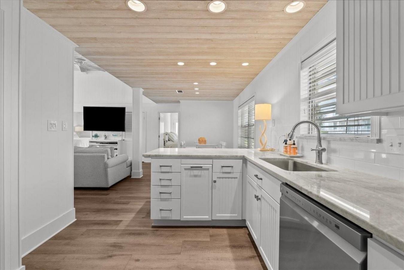 Galveston, Galveston, 77554, United States, 4 Bedrooms Bedrooms, ,3 BathroomsBathrooms,Residential,For Sale,1967452