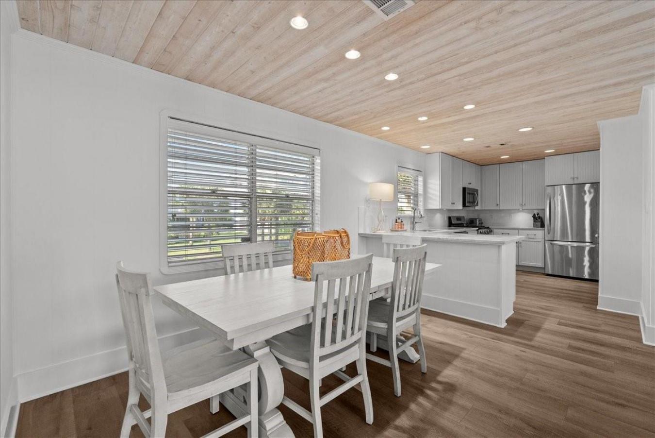 Galveston, Galveston, 77554, United States, 4 Bedrooms Bedrooms, ,3 BathroomsBathrooms,Residential,For Sale,1967452