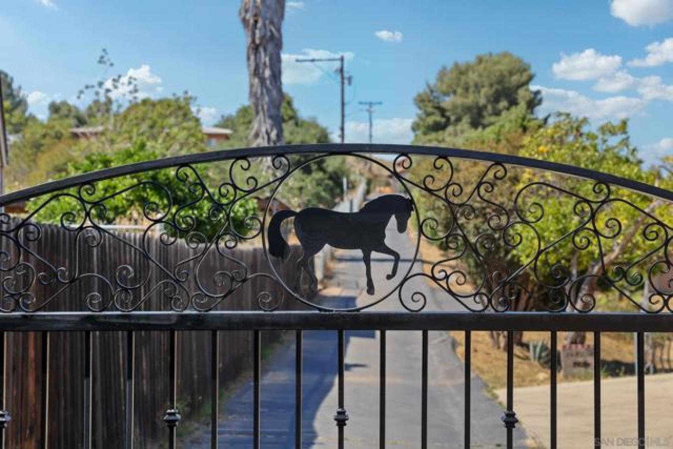 Fallbrook, San Diego, 92028, United States, 4 Bedrooms Bedrooms, ,3 BathroomsBathrooms,Residential,For Sale,1967451