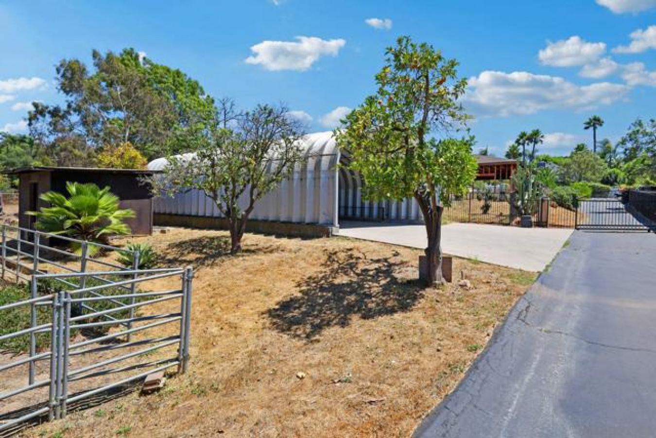 Fallbrook, San Diego, 92028, United States, 4 Bedrooms Bedrooms, ,3 BathroomsBathrooms,Residential,For Sale,1967451