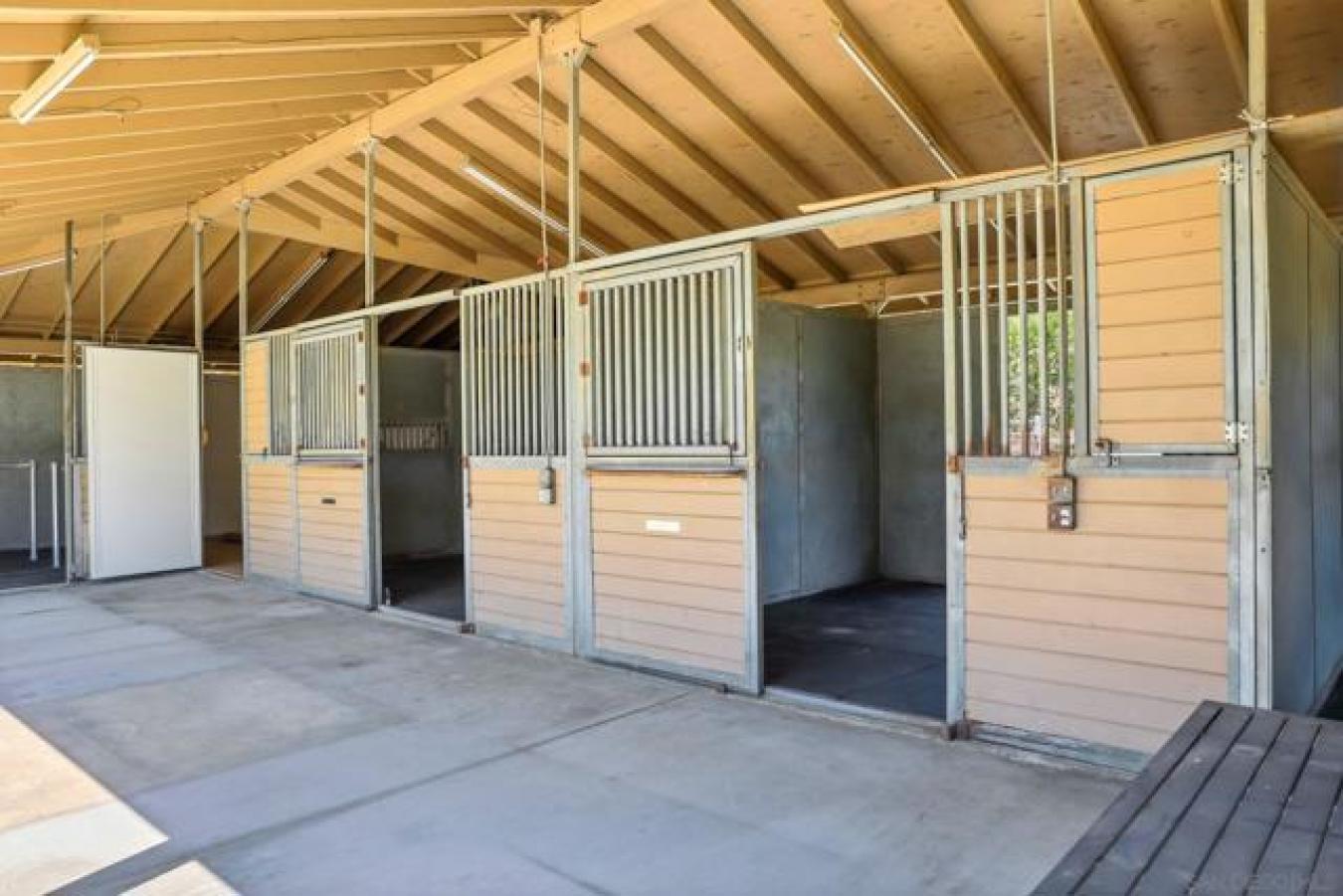 Fallbrook, San Diego, 92028, United States, 4 Bedrooms Bedrooms, ,3 BathroomsBathrooms,Residential,For Sale,1967451