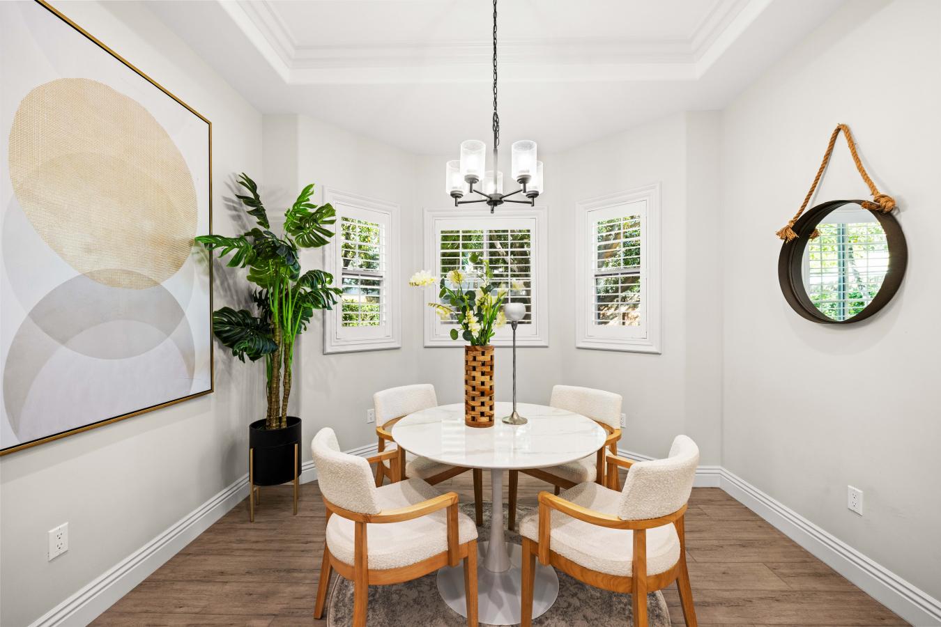 Temple City, Los Angeles, 91780, United States, 5 Bedrooms Bedrooms, ,5 BathroomsBathrooms,Residential,For Sale,1967450