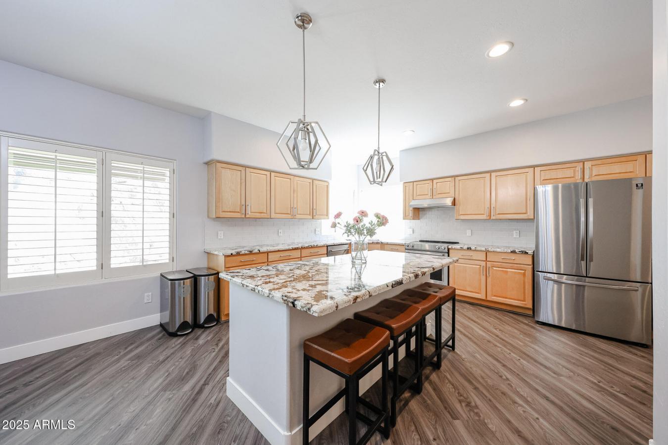 Phoenix, Maricopa, 85020, United States, 3 Bedrooms Bedrooms, ,4 BathroomsBathrooms,Residential,For Sale,1967449