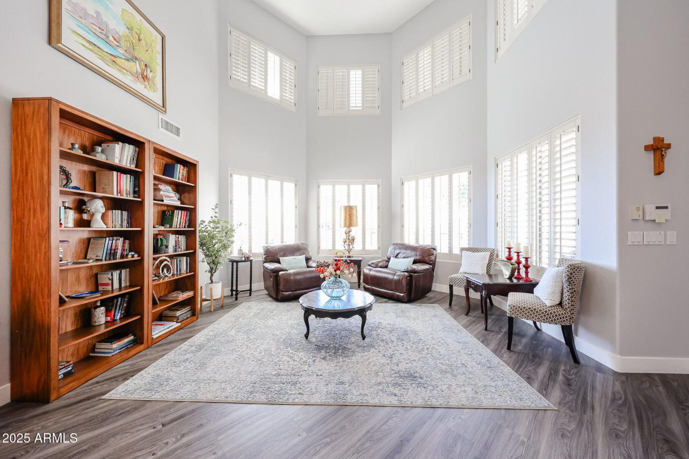 Phoenix, Maricopa, 85020, United States, 3 Bedrooms Bedrooms, ,4 BathroomsBathrooms,Residential,For Sale,1967449