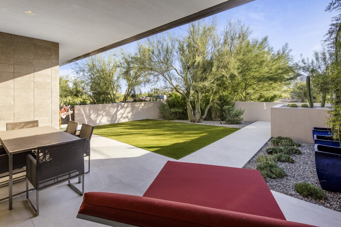 Paradise Valley, Arizona, 85253, United States, 5 Bedrooms Bedrooms, ,2 BathroomsBathrooms,Residential,For Sale,1966107