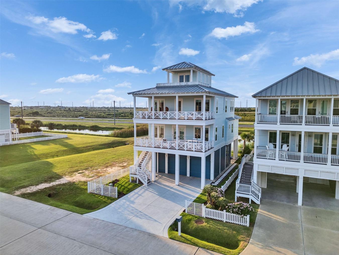 Galveston, Galveston, 77554, United States, 4 Bedrooms Bedrooms, ,3 BathroomsBathrooms,Residential,For Sale,1967442