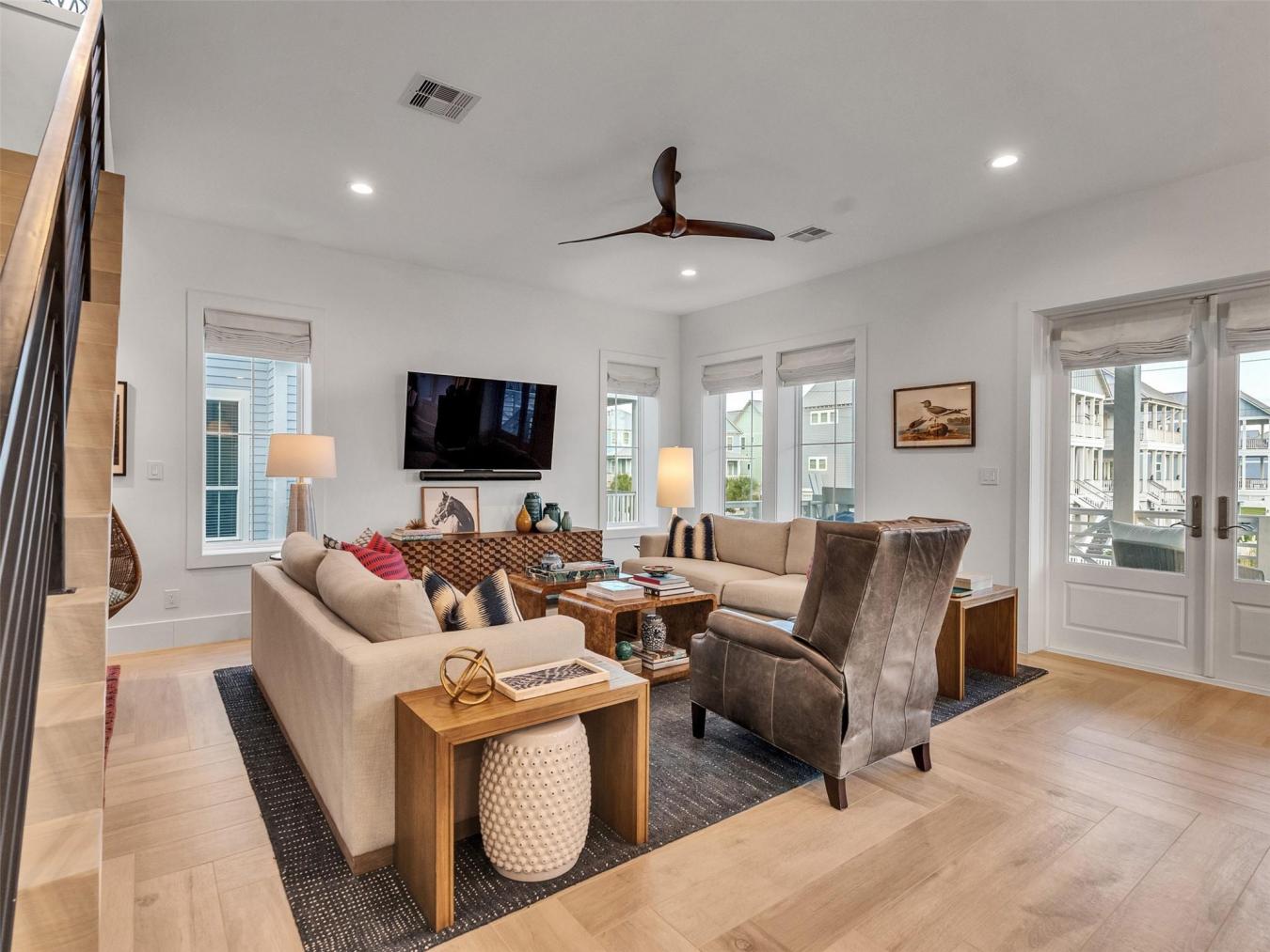 Galveston, Galveston, 77554, United States, 4 Bedrooms Bedrooms, ,3 BathroomsBathrooms,Residential,For Sale,1967442