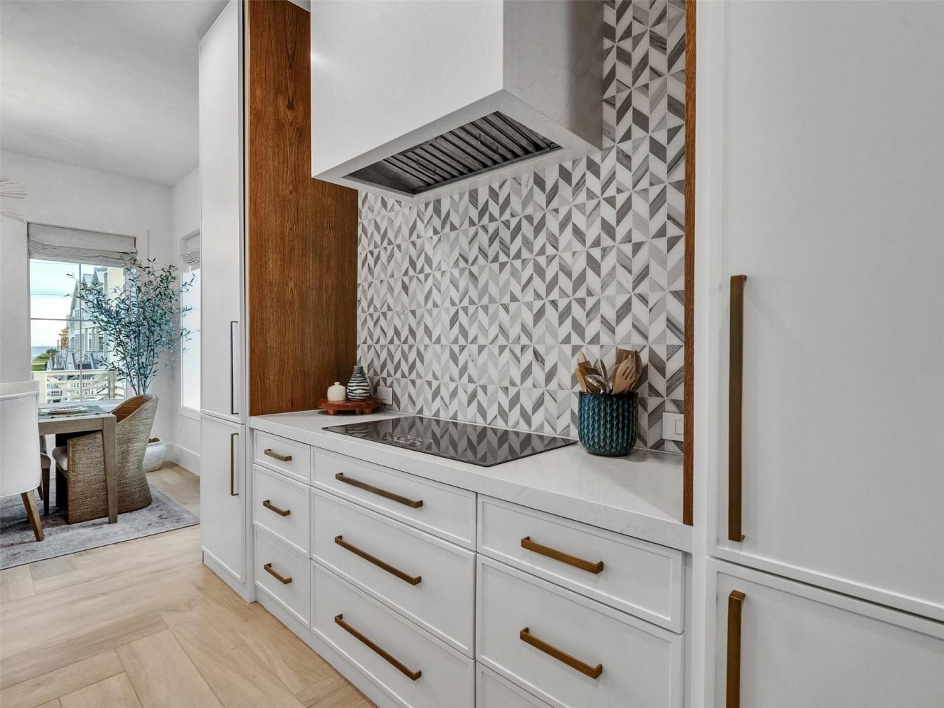 Galveston, Galveston, 77554, United States, 4 Bedrooms Bedrooms, ,3 BathroomsBathrooms,Residential,For Sale,1967442