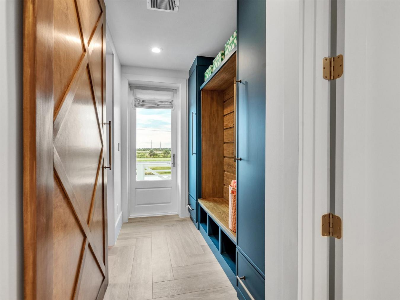 Galveston, Galveston, 77554, United States, 4 Bedrooms Bedrooms, ,3 BathroomsBathrooms,Residential,For Sale,1967442