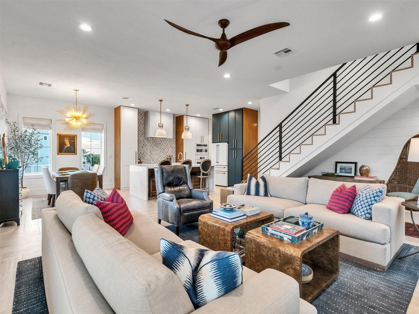 Galveston, Galveston, 77554, United States, 4 Bedrooms Bedrooms, ,3 BathroomsBathrooms,Residential,For Sale,1967442