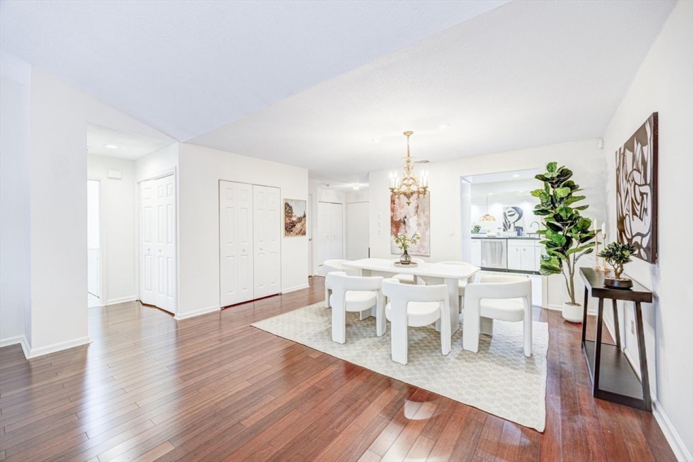 Newton, Middlesex, 02459, United States, 2 Bedrooms Bedrooms, ,3 BathroomsBathrooms,Residential,For Sale,1967440