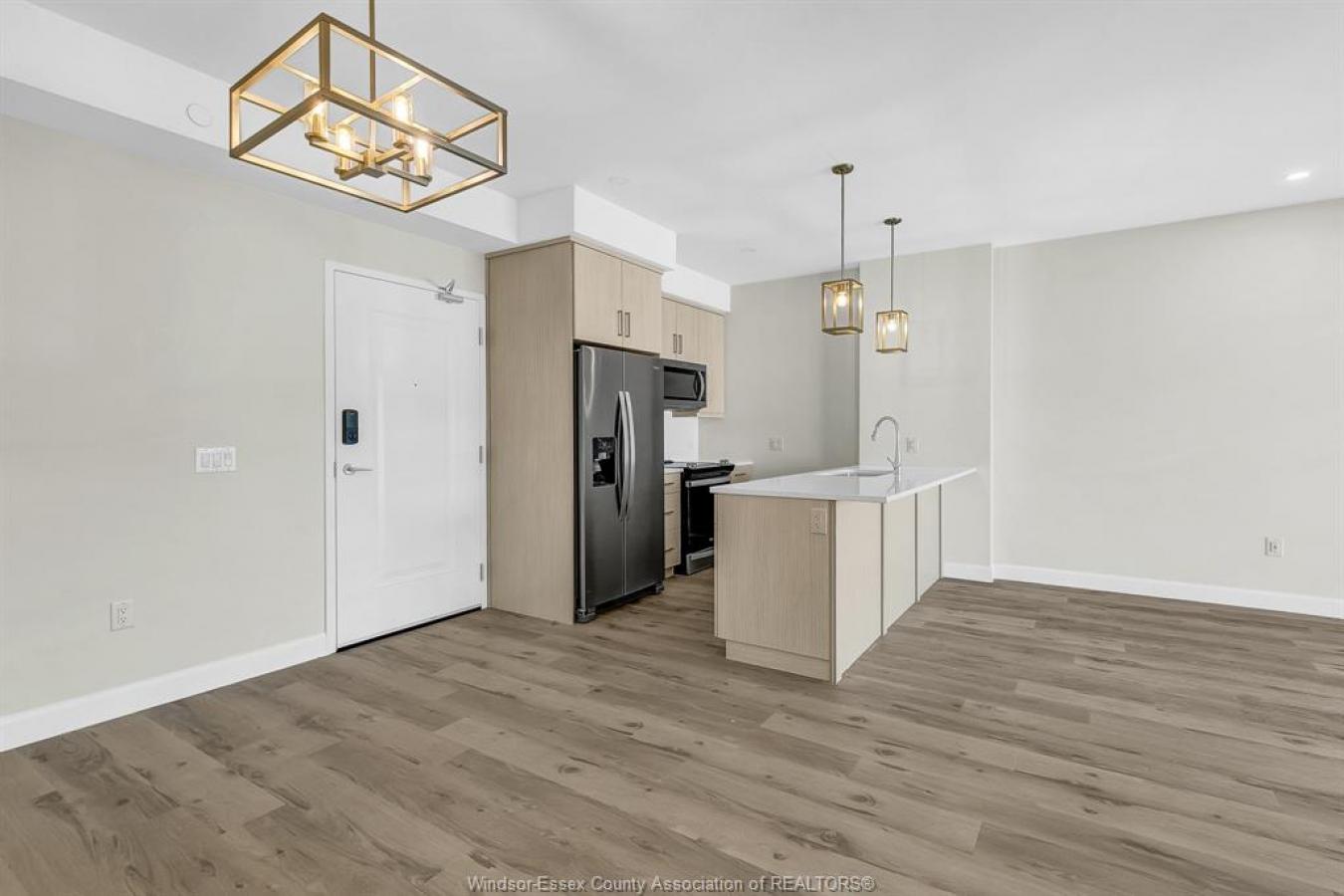 LaSalle, ON, N9J 1X7, Canada, 2 Bedrooms Bedrooms, ,2 BathroomsBathrooms,Residential,For Sale,1967436