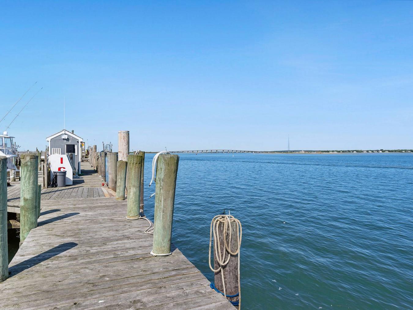 Hampton Bays, New York, 11946, United States, ,Residential,For Sale,1967435