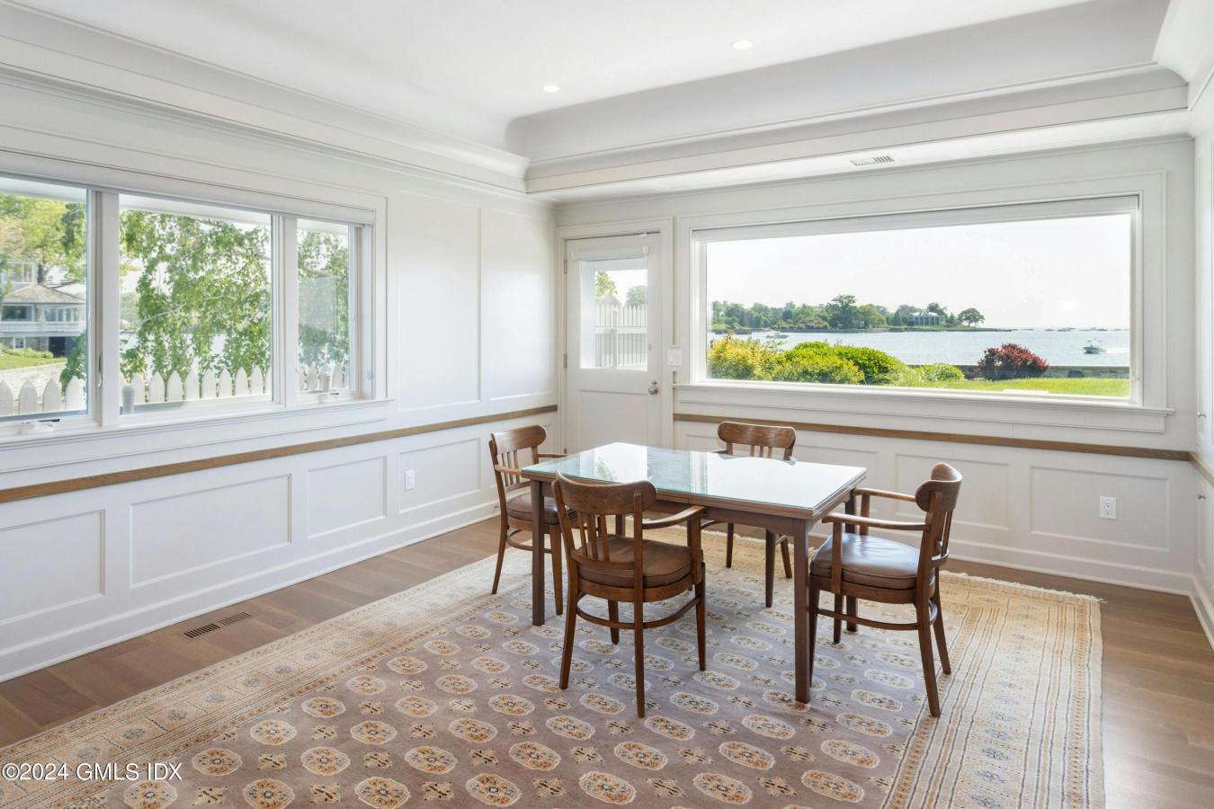 Greenwich, Connecticut, 06830, United States, 7 Bedrooms Bedrooms, ,5 BathroomsBathrooms,Residential,For Sale,1967433