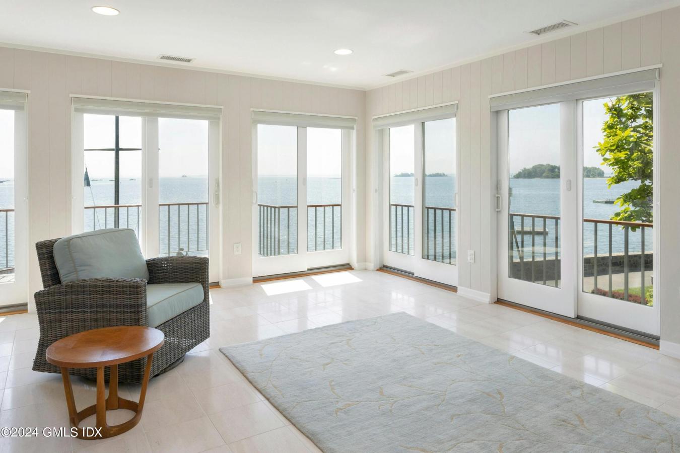 Greenwich, Connecticut, 06830, United States, 7 Bedrooms Bedrooms, ,5 BathroomsBathrooms,Residential,For Sale,1967433