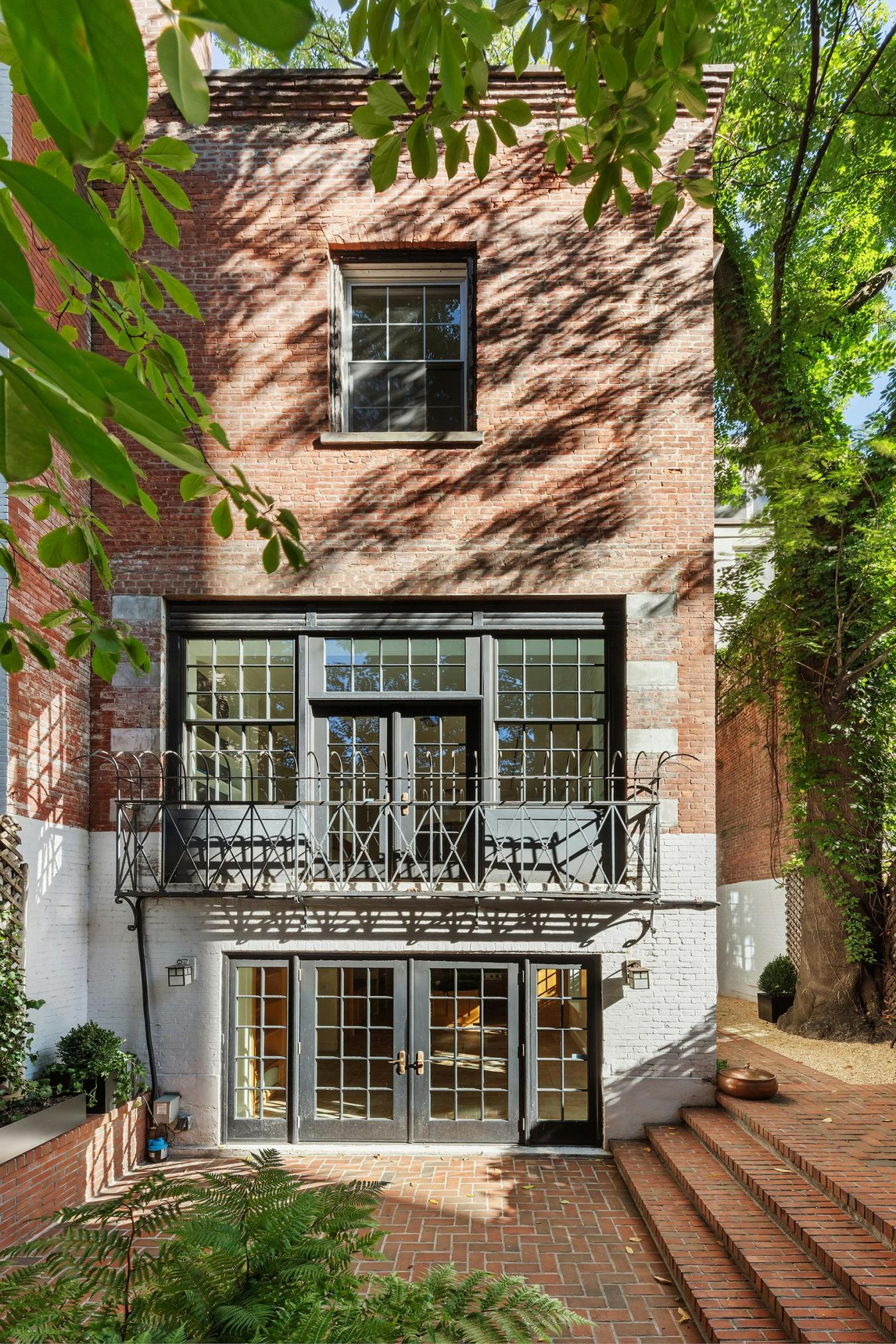 Greenwich Village, New York, 10011, United States, 8 Bedrooms Bedrooms, ,7 BathroomsBathrooms,Residential,For Sale,1967432