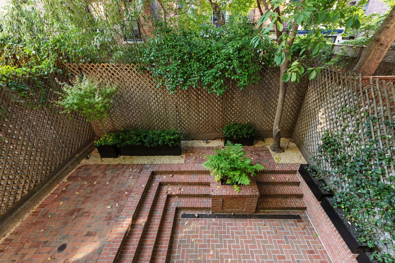 Greenwich Village, New York, 10011, United States, 8 Bedrooms Bedrooms, ,7 BathroomsBathrooms,Residential,For Sale,1967432