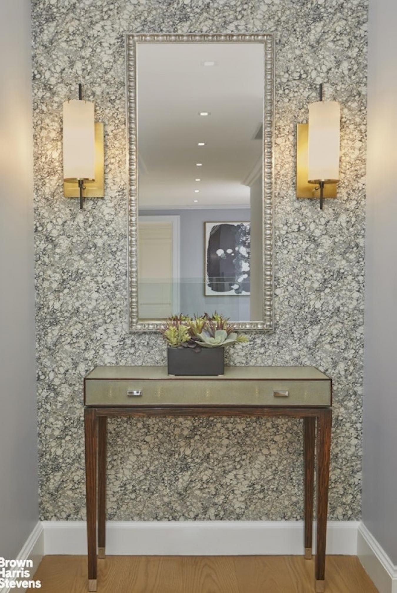 New York, New York, 10021, United States, 4 Bedrooms Bedrooms, ,4 BathroomsBathrooms,Residential,For Sale,1967429