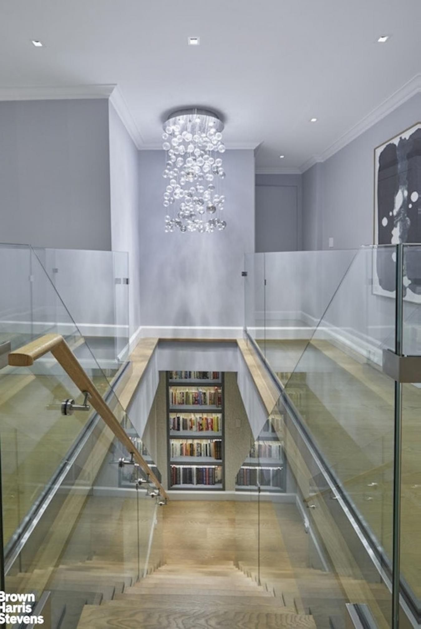 New York, New York, 10021, United States, 4 Bedrooms Bedrooms, ,4 BathroomsBathrooms,Residential,For Sale,1967429