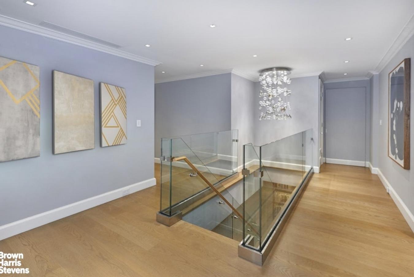 New York, New York, 10021, United States, 4 Bedrooms Bedrooms, ,4 BathroomsBathrooms,Residential,For Sale,1967429