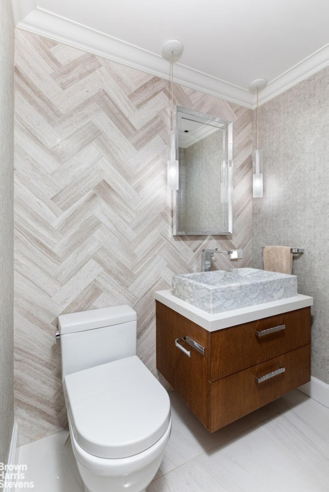 New York, New York, 10021, United States, 4 Bedrooms Bedrooms, ,4 BathroomsBathrooms,Residential,For Sale,1967429