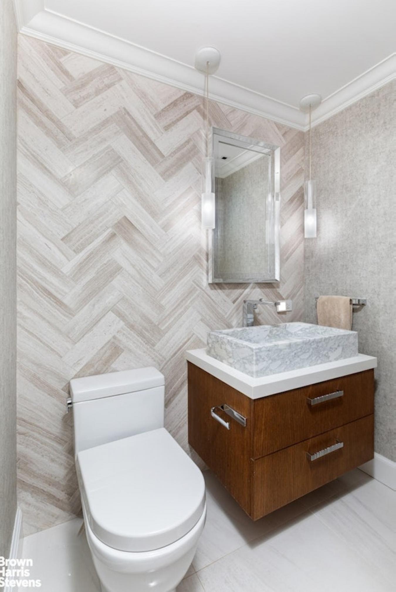 New York, New York, 10021, United States, 4 Bedrooms Bedrooms, ,4 BathroomsBathrooms,Residential,For Sale,1967429