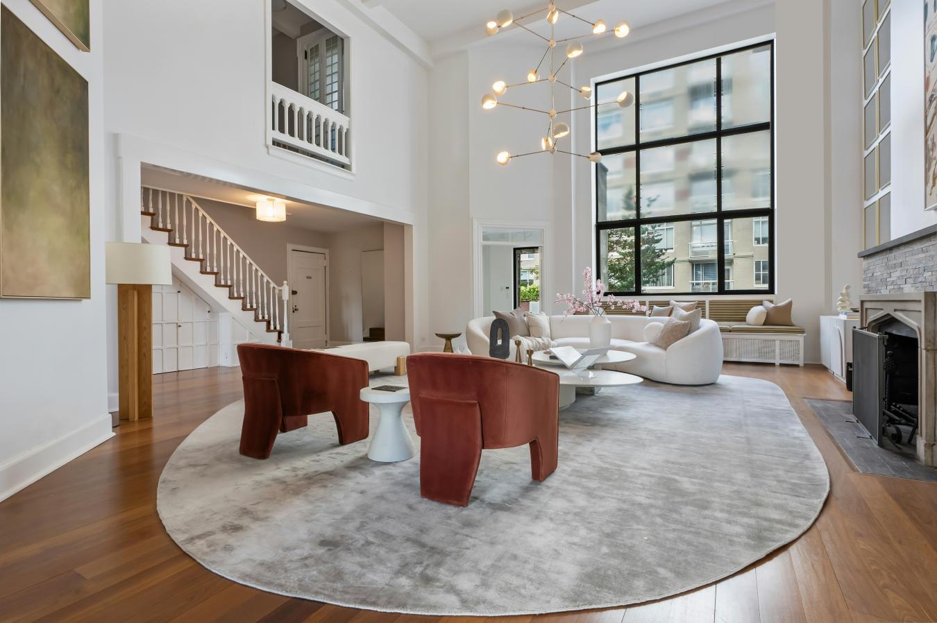 New York, New York, 10024, United States, 2 Bedrooms Bedrooms, ,2 BathroomsBathrooms,Residential,For Sale,1967428