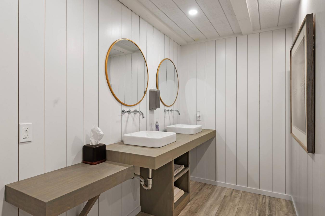 Westhampton, New York, 11977, United States, ,Residential,For Sale,1967426