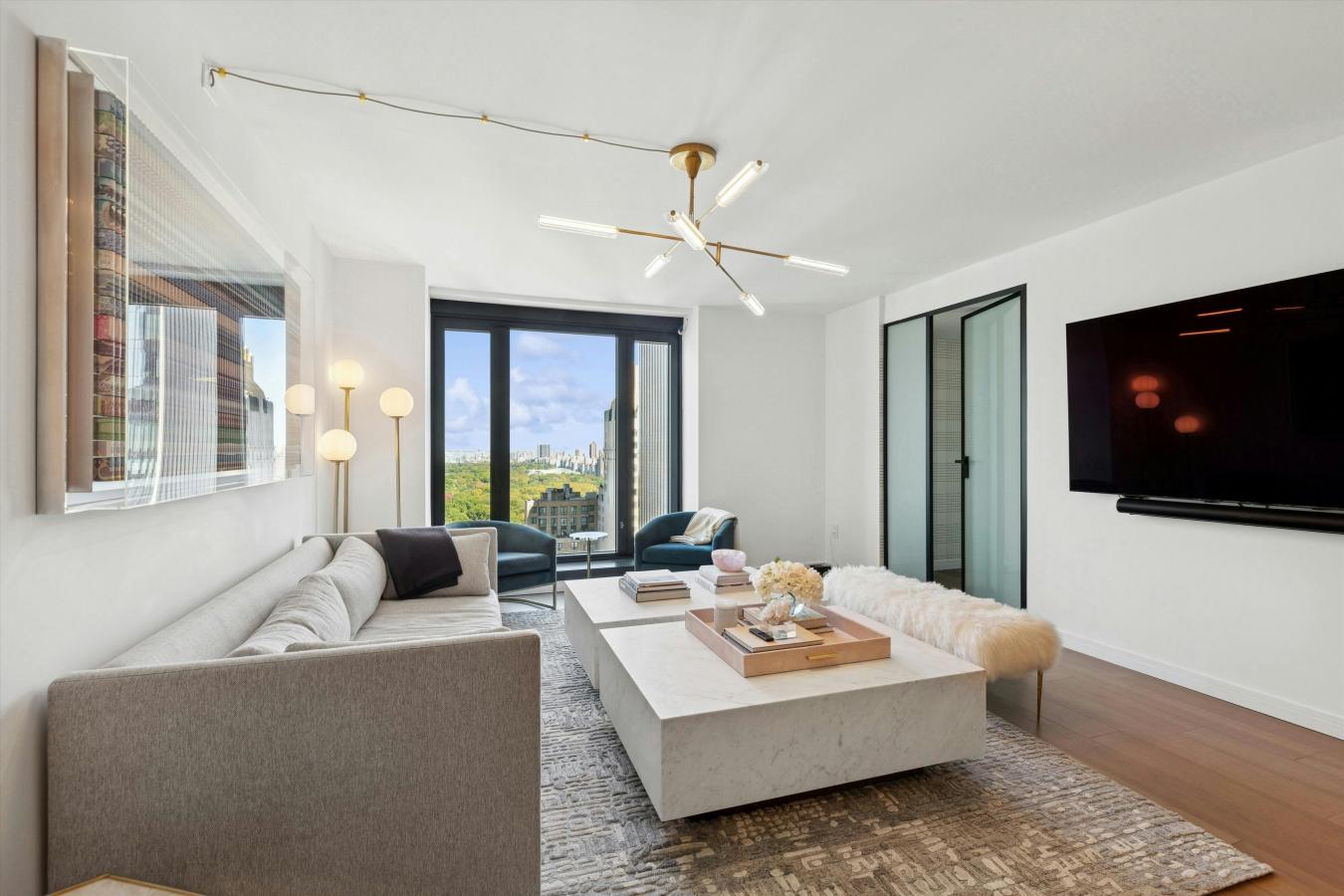 New York, New York, 10019, United States, 2 Bedrooms Bedrooms, ,2 BathroomsBathrooms,Residential,For Sale,1967425