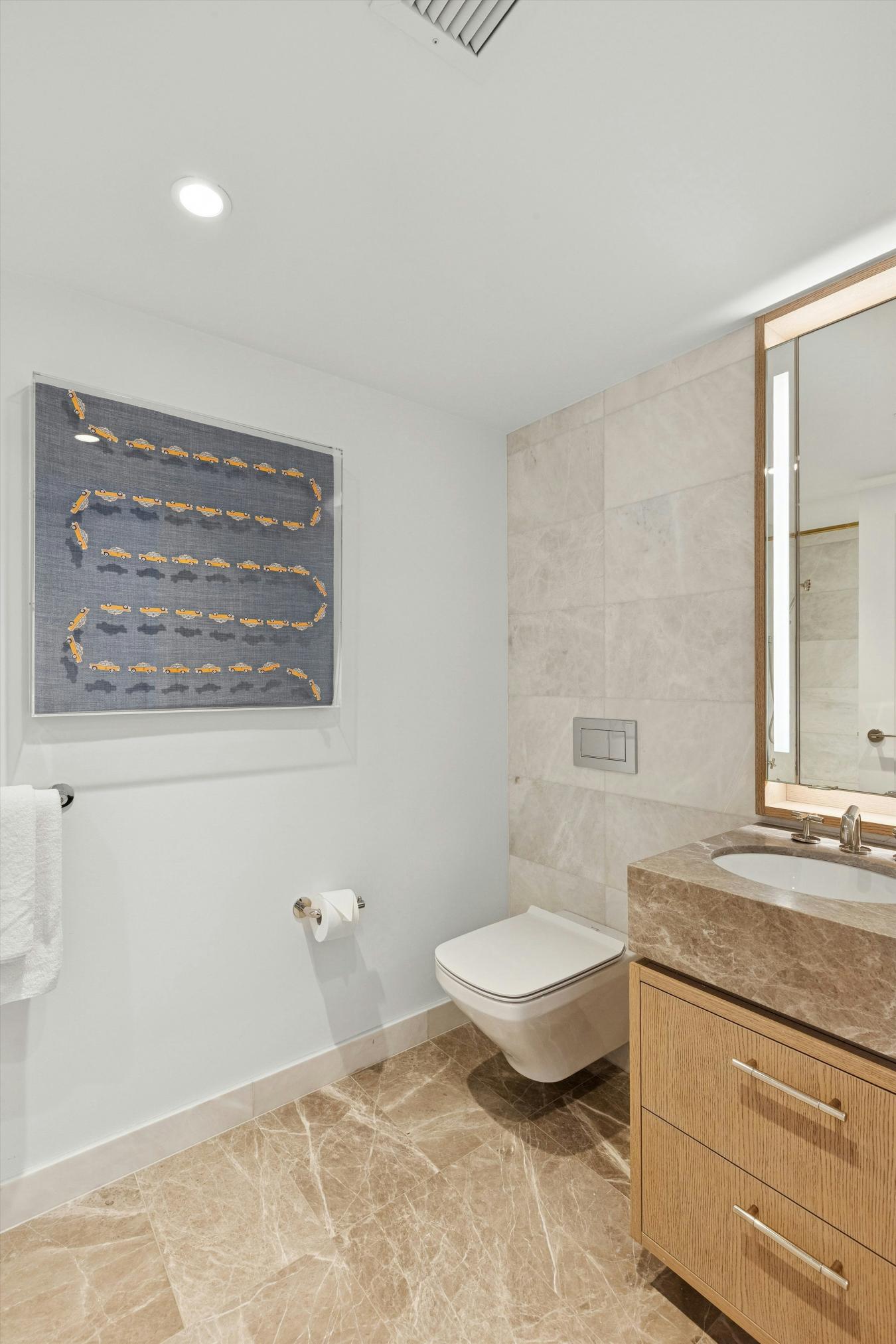 New York, New York, 10019, United States, 2 Bedrooms Bedrooms, ,2 BathroomsBathrooms,Residential,For Sale,1967425