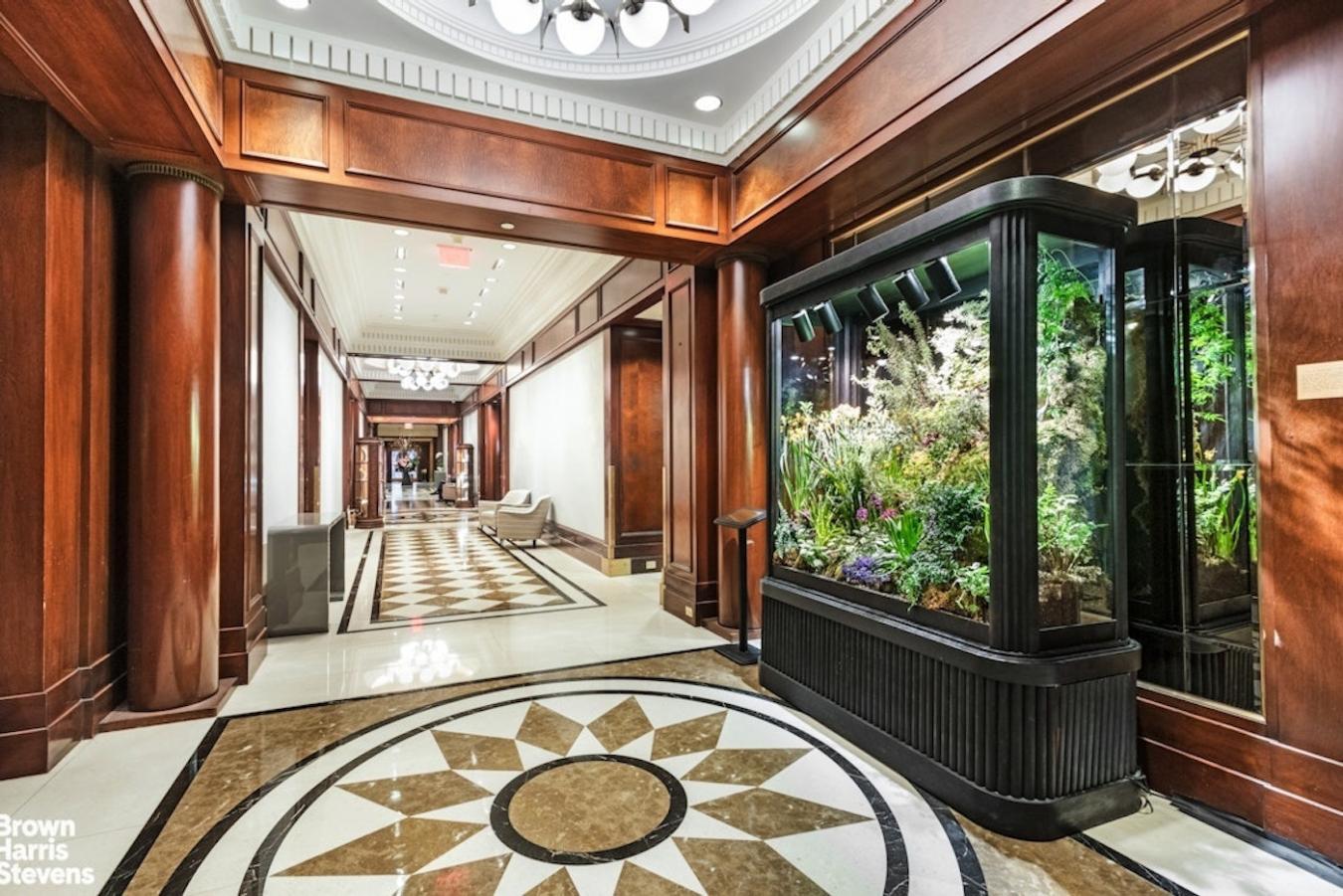 New York, New York, 10019, United States, 1 Bedroom Bedrooms, ,1 BathroomBathrooms,Residential,For Sale,1967423