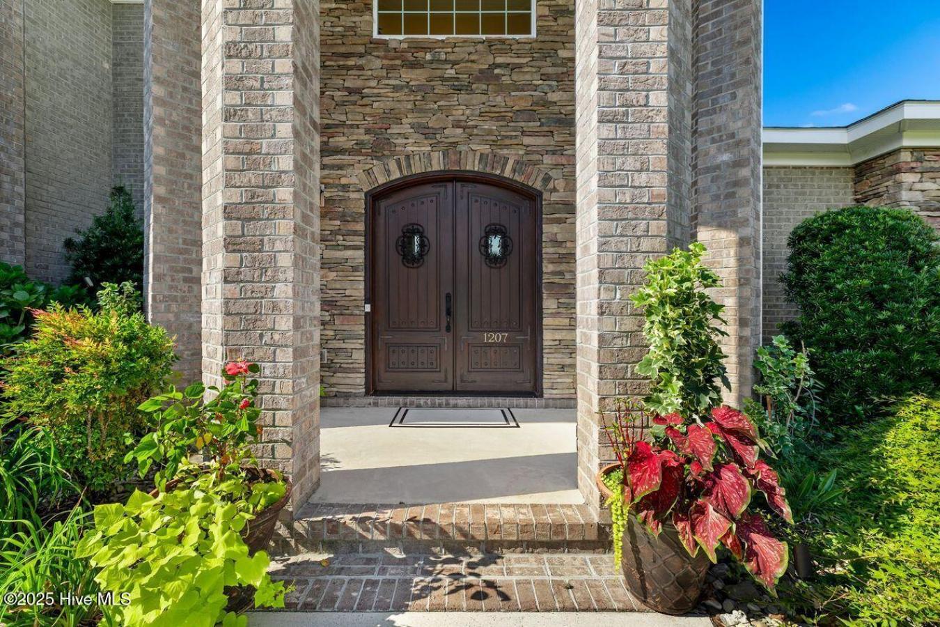 Leland, Brunswick, 28451, United States, 4 Bedrooms Bedrooms, ,3 BathroomsBathrooms,Residential,For Sale,1968596