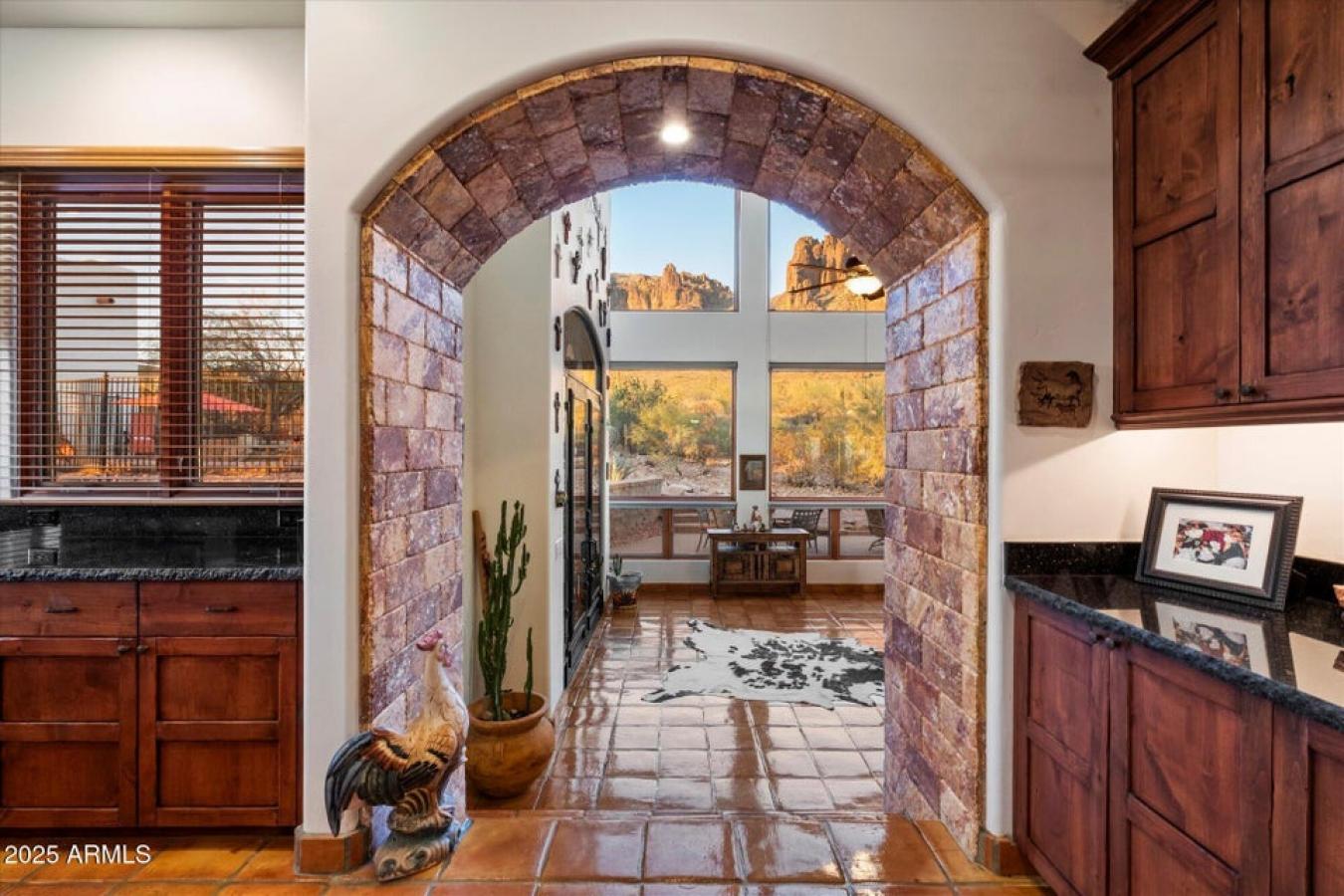 Apache junction, Arizona, 85119, United States, 3 Bedrooms Bedrooms, ,3 BathroomsBathrooms,Residential,For Sale,1967444