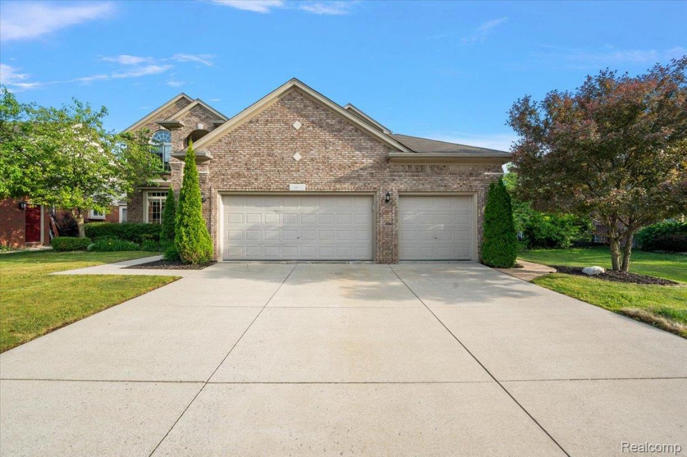 Macomb Township, Macomb, 48044, United States, ,Residential,For Sale,1967421