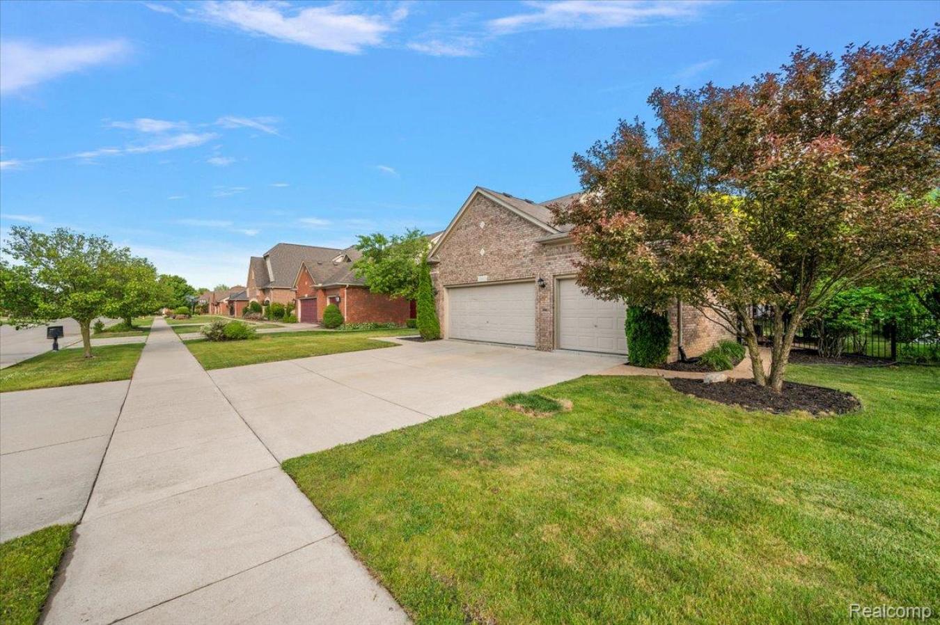 Macomb Township, Macomb, 48044, United States, ,Residential,For Sale,1967421