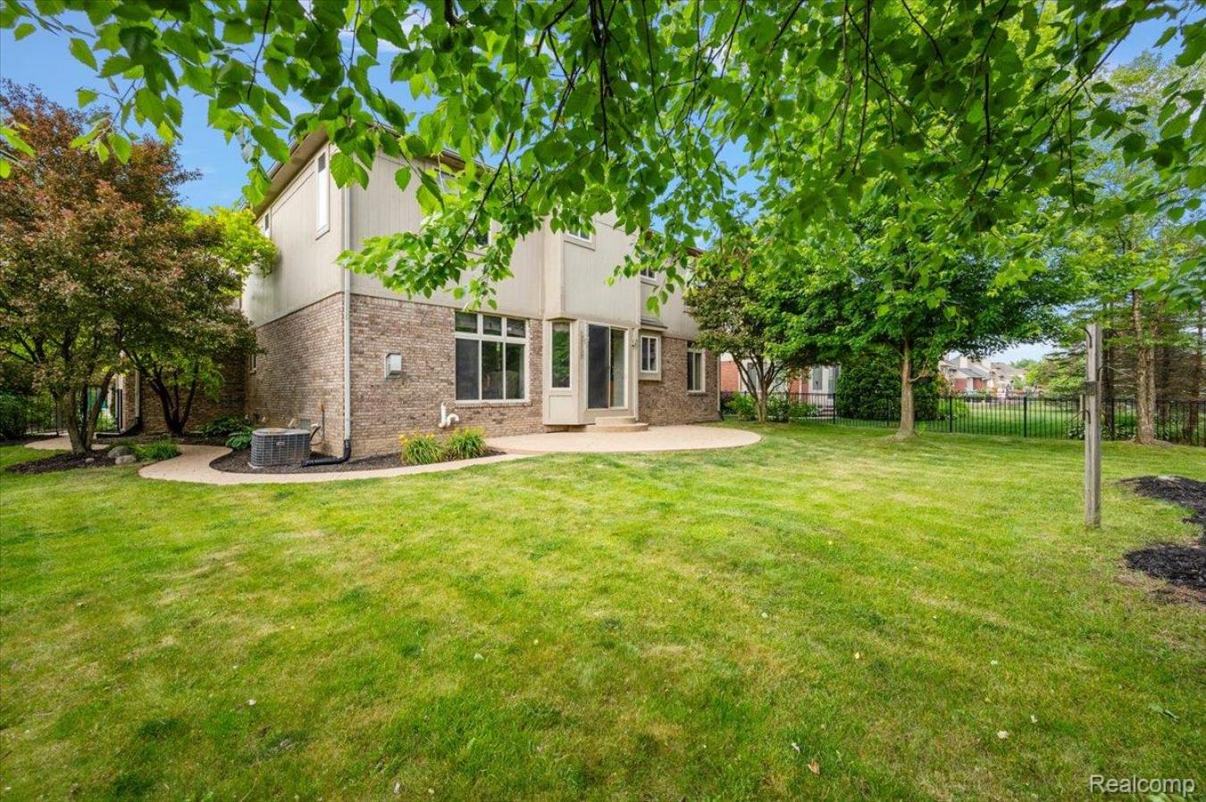 Macomb Township, Macomb, 48044, United States, ,Residential,For Sale,1967421