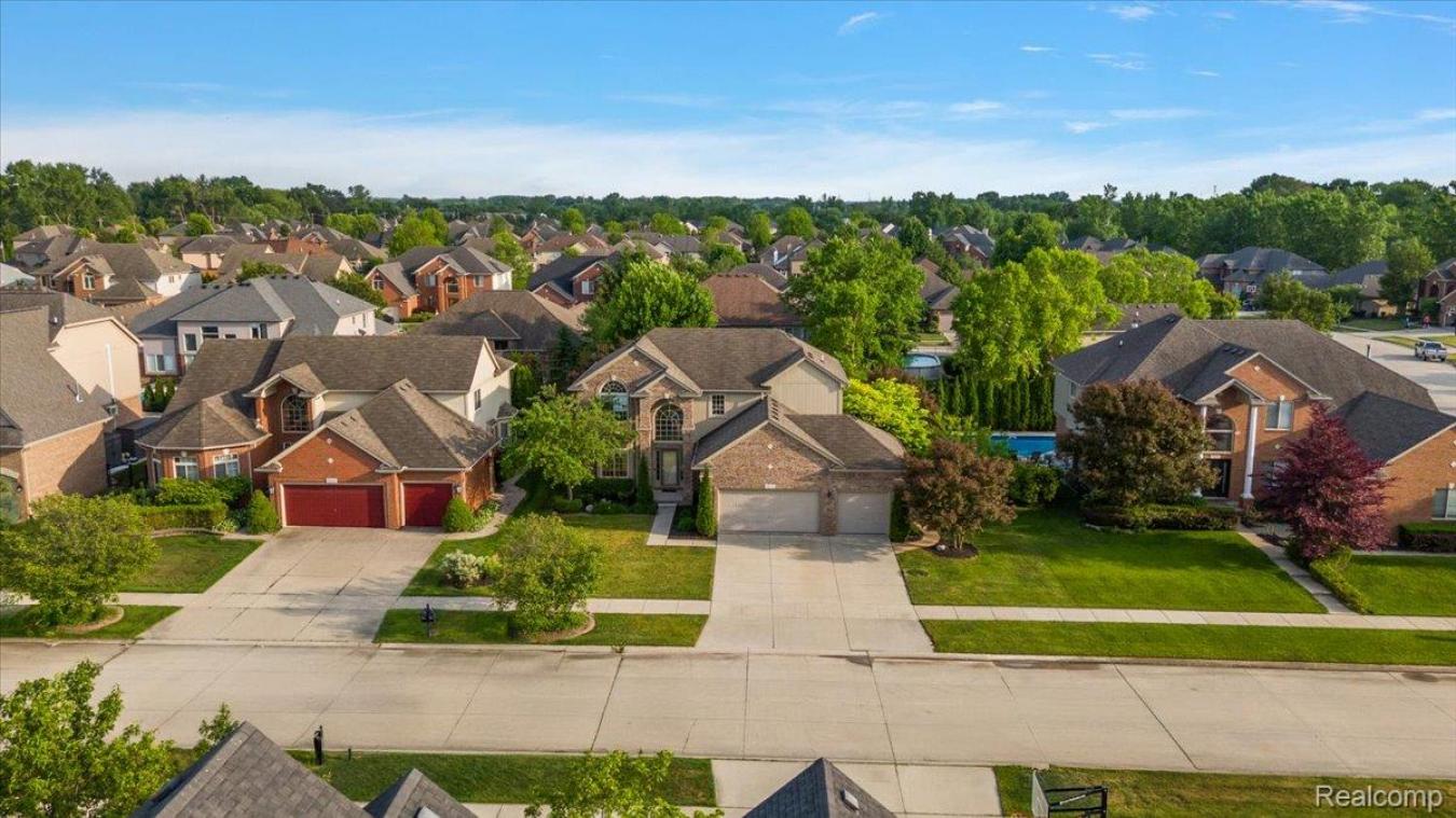 Macomb Township, Macomb, 48044, United States, ,Residential,For Sale,1967421