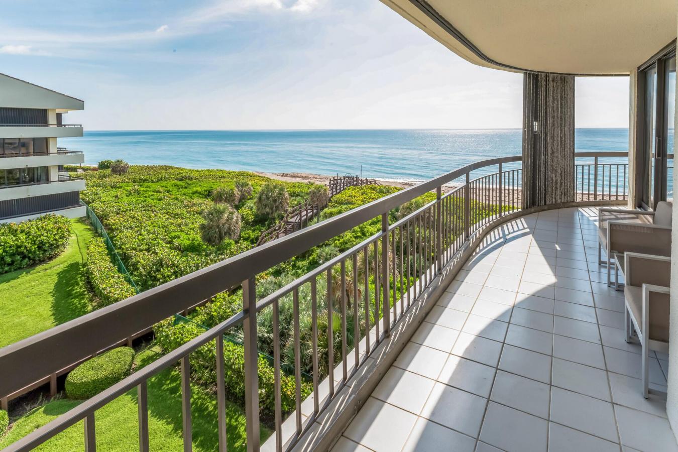 Discover oceanfront luxury while staying in this direct ocean view ren – image 7